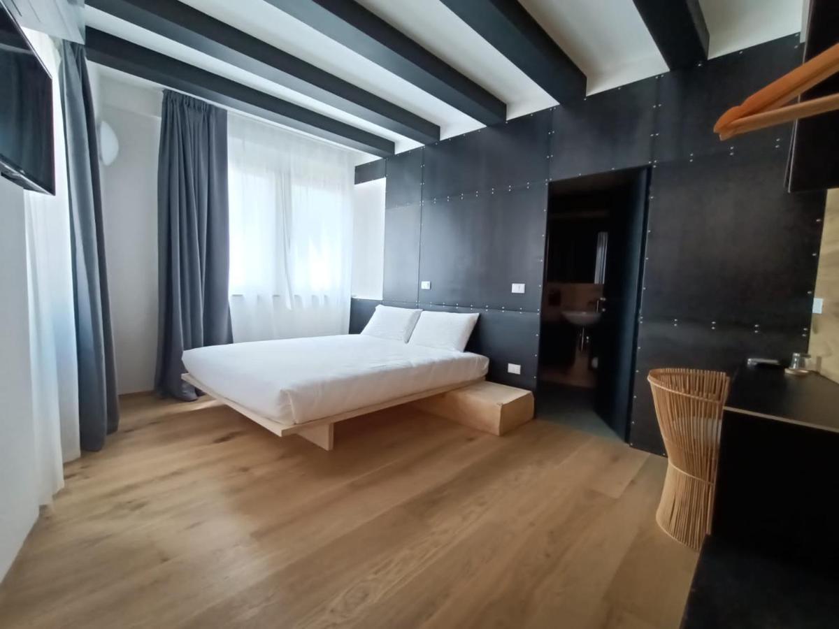 Le Meridiane City Rooms In Trento Exteriér fotografie